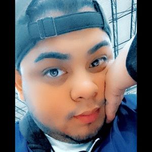 Meet your Posher, Javier